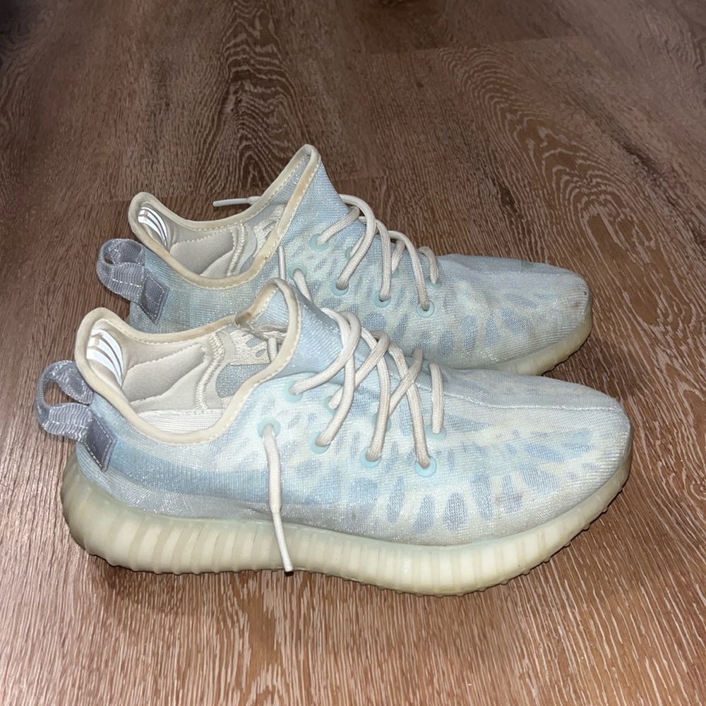 Mono Ice yeezy